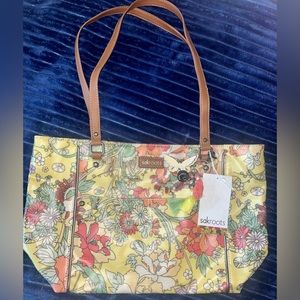 SakRoots top handle bag. Perfect bag for Spring/Summer
